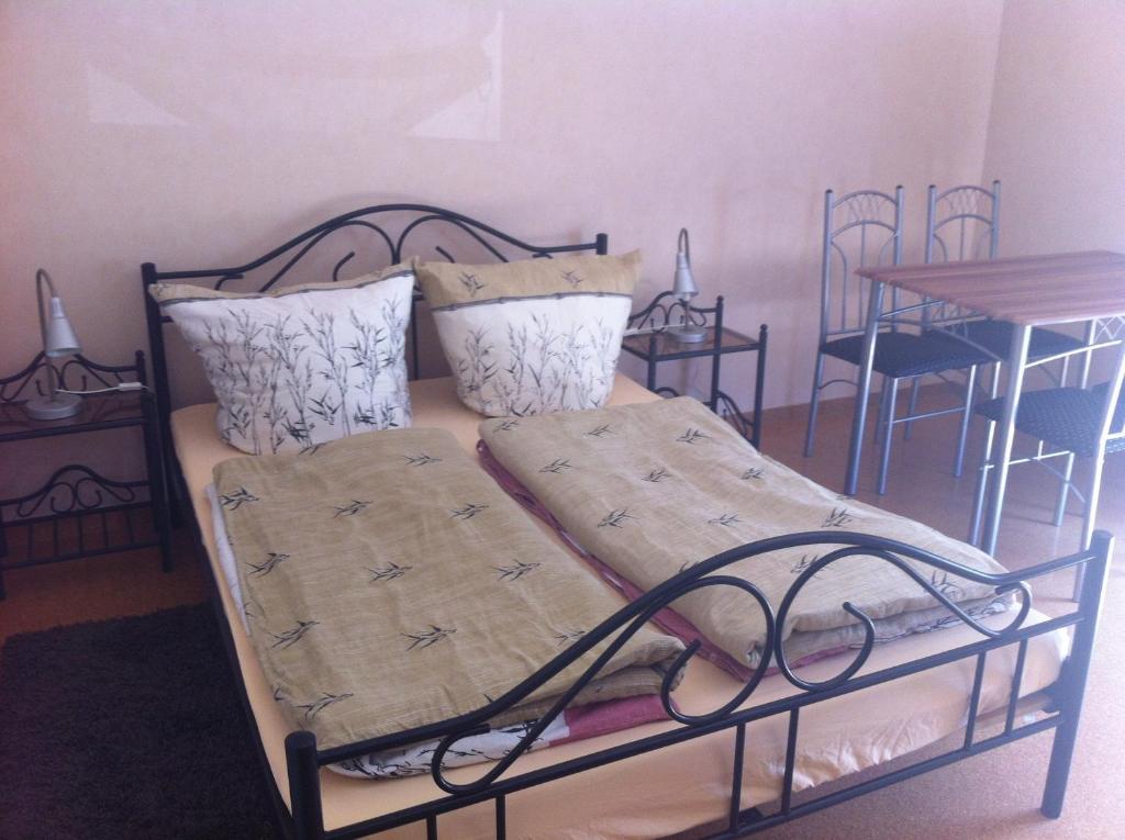 A & J Ferienwohnung Hirsch Rust Rom bilde